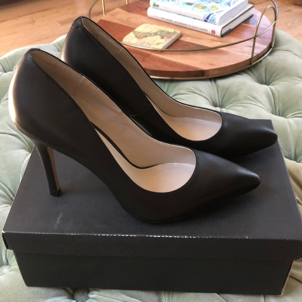Shoemint Classic black pumps